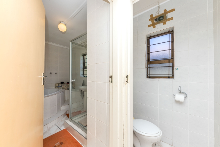 4 Bedroom Property for Sale in Athlone Western Cape